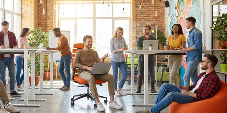 Motivierte junge Geschäftsleute in einem Start-up